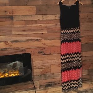 Chevron Pattern Maxi dress Sz S
